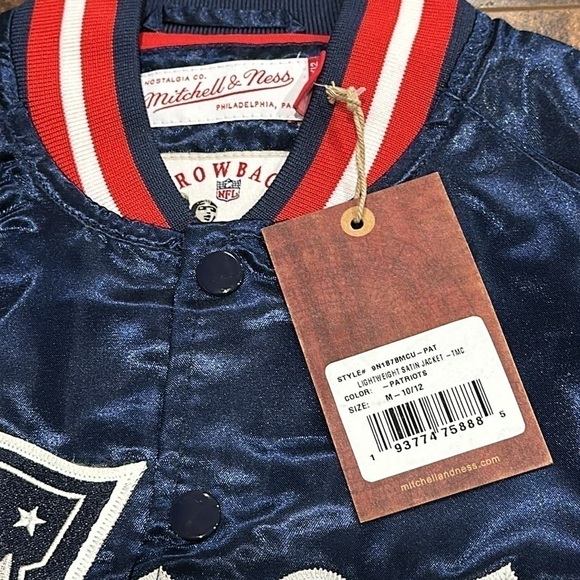 NWT - Youth Mitchell & Ness Throwbacks NFL Patriots Satin Jackets - Picture 3 of 7
